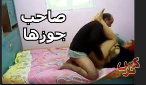 مصرية جامدة تتناك مع صاحب زوجها وتقوله زبك شرمني يابن المتناكه كسي ساح من زبك